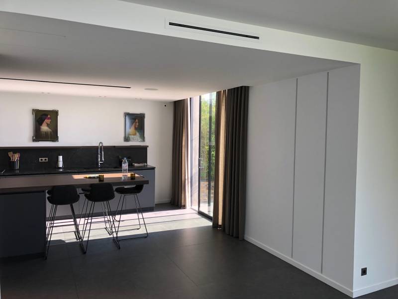 Installation d'une climatisation gainable Daikin dans maison à Villefranche-sur-Mer dans les Alpes-Maritimes