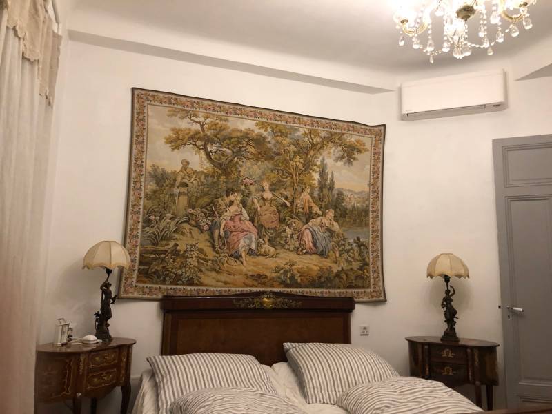 Pose d'une climatisation réversible murale Daikin dans appartement à Nice Alpes-Maritimes